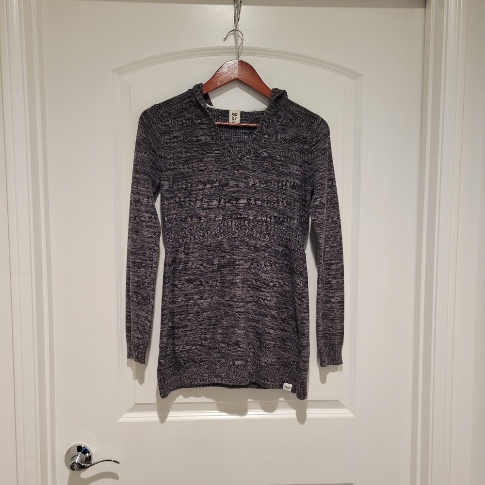 Roxy Hooded Gray Sweater. Medium # 599